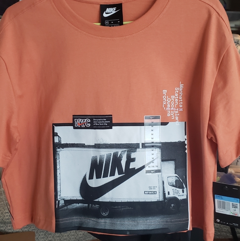Nike t-shirt